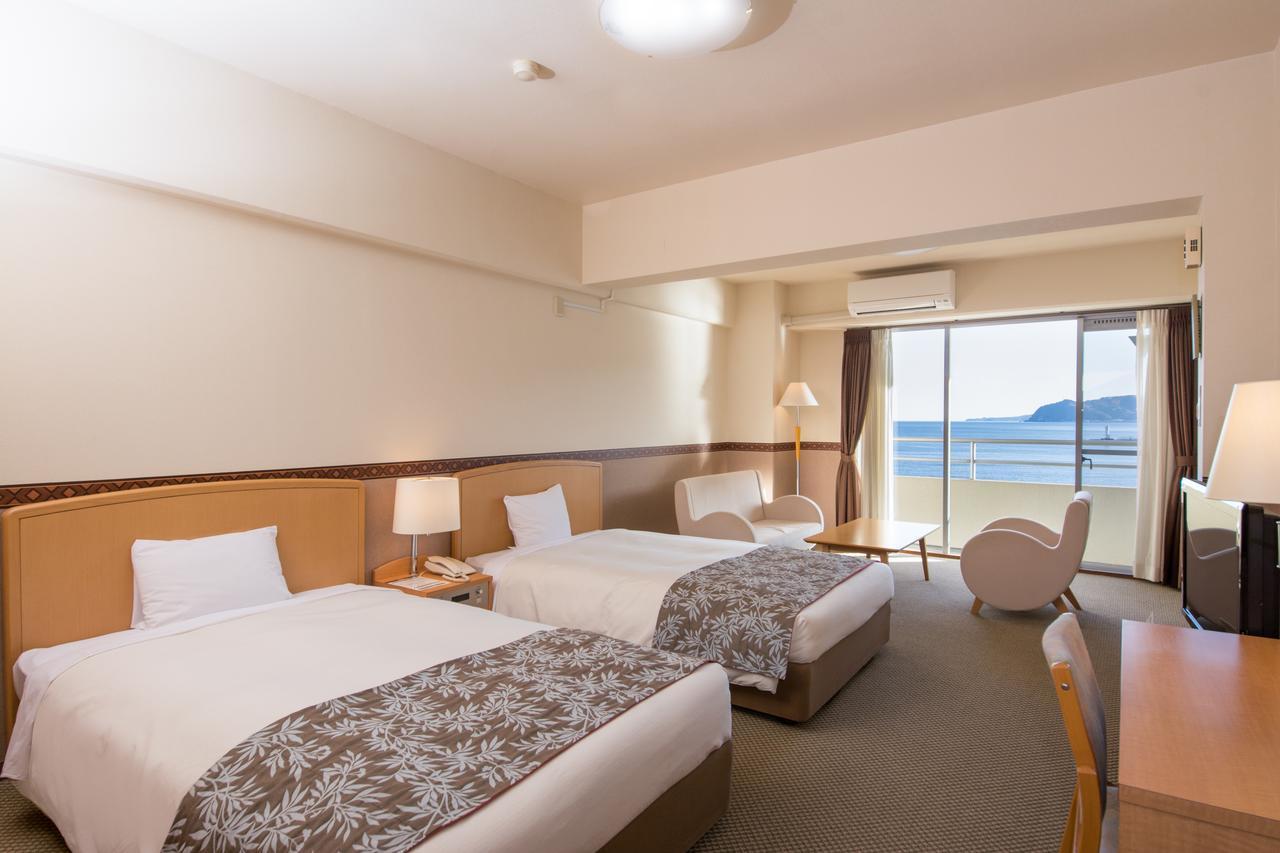 Wisterian Life Club Atami Hotel Atami  Exterior photo