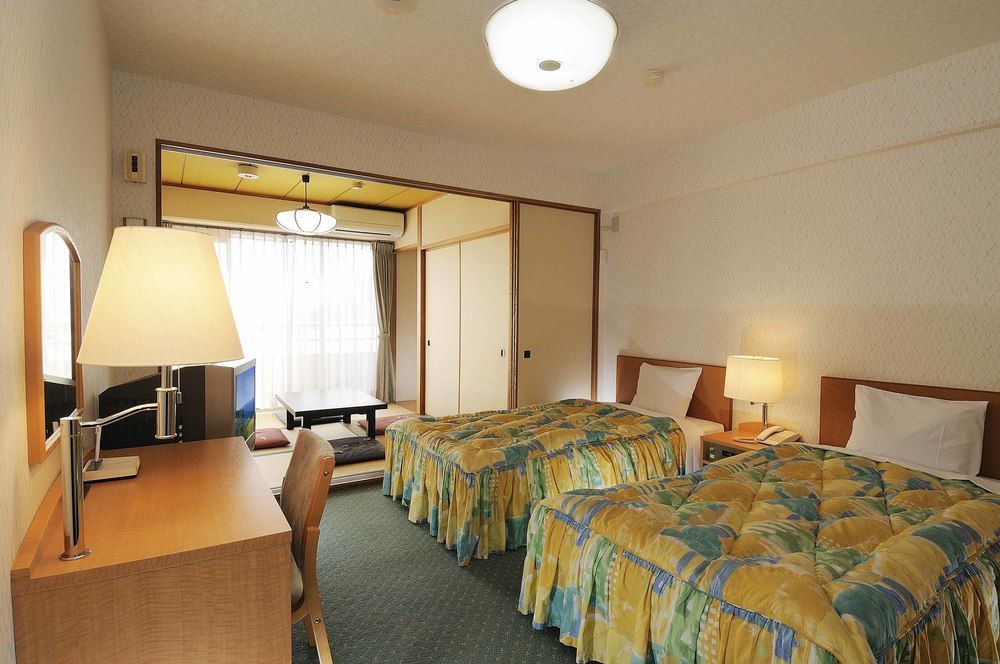 Wisterian Life Club Atami Hotel Atami  Exterior photo